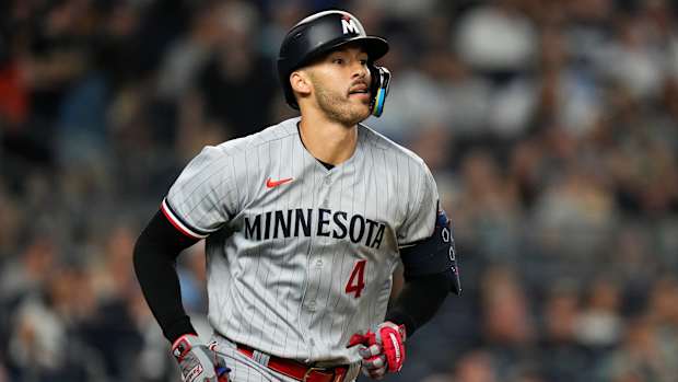 carlos correa (1)